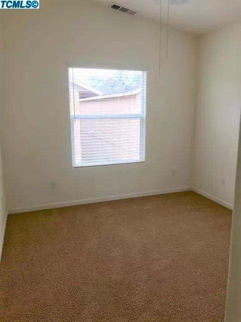 405 W Maple St, Exeter, CA 93221 photo 13