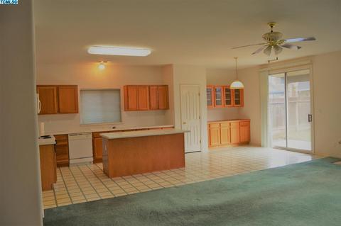 4305 E Westcott Ave, Visalia, CA 93292 photo 9