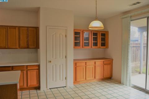 4305 E Westcott Ave, Visalia, CA 93292 photo 10