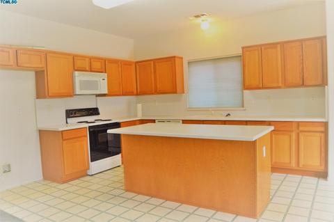 4305 E Westcott Ave, Visalia, CA 93292 photo 11