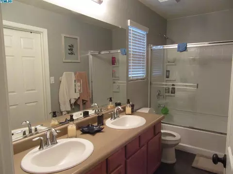 2643 W Payson Ave, Visalia, CA 93291 photo 17