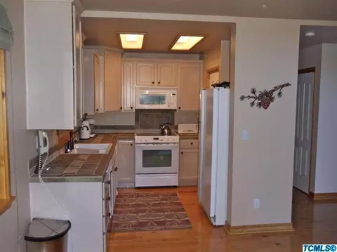 57772 Peppermint Dr, Ponderosa, CA 93265 photo 5