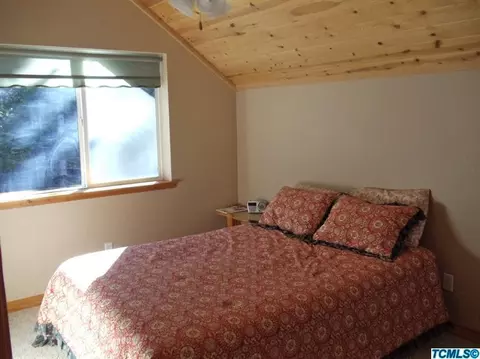 57772 Peppermint Dr, Ponderosa, CA 93265 photo 6