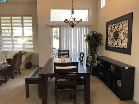1424 E Dorothea Ave, Visalia, CA 93292 photo 11