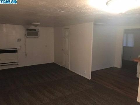 910 E K Ave, Visalia, CA 93292 photo 2