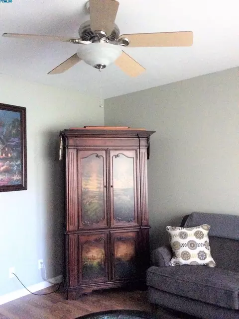 1182 Pine Dr, Lemoore, CA 93245 photo 9