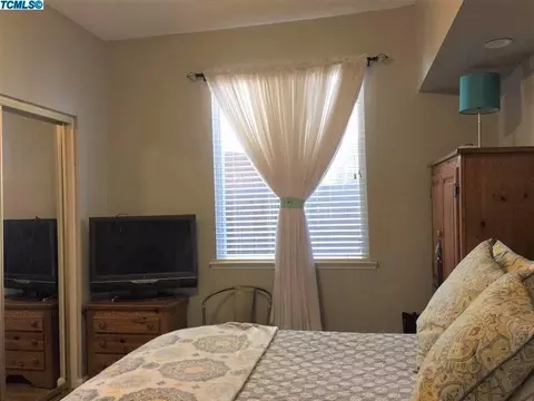 1182 Pine Dr, Lemoore, CA 93245 photo 45