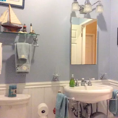 1182 Pine Dr, Lemoore, CA 93245 photo 20