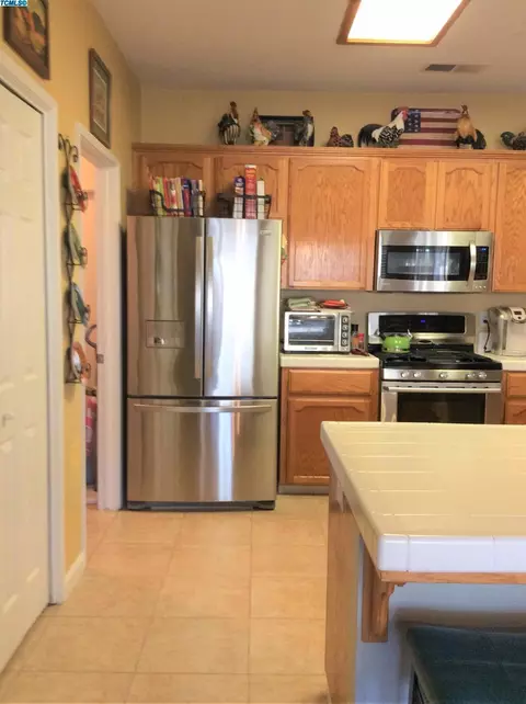 1182 Pine Dr, Lemoore, CA 93245 photo 35