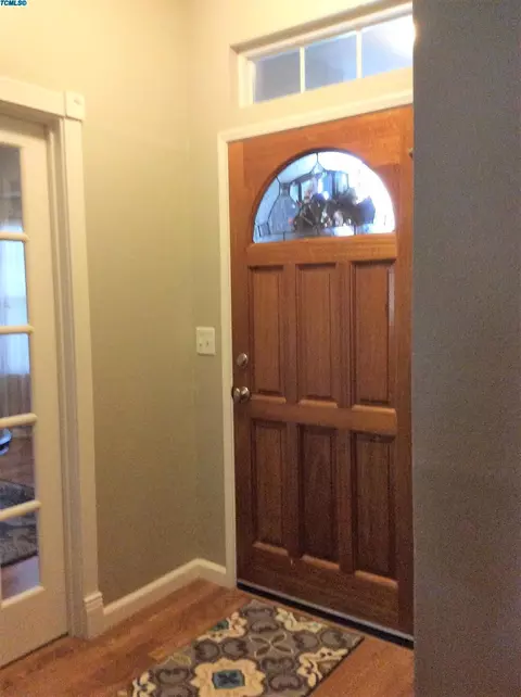 1182 Pine Dr, Lemoore, CA 93245 photo 8