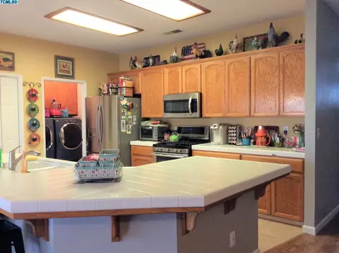 1182 Pine Dr, Lemoore, CA 93245 photo 30