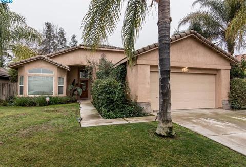 3921 E Four Creeks Ct, Visalia, CA 93292 photo 1