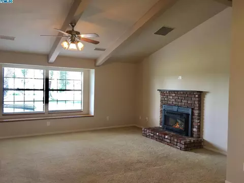 380 S Anderson Rd, Exeter, CA 93221 photo 3