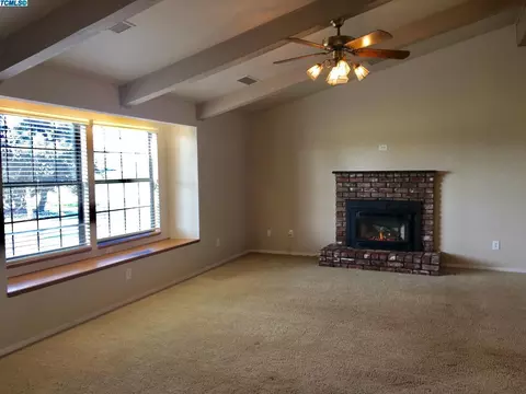 380 S Anderson Rd, Exeter, CA 93221 photo 4