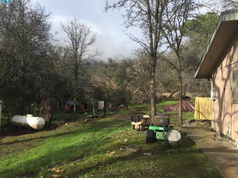 43923 Washburn Dr, Three Rivers, CA 93271 photo 9
