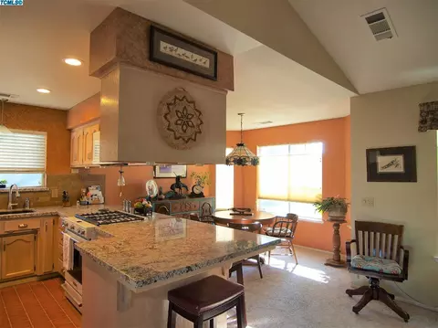 521 Gearey Ave, Exeter, CA 93221 photo 9