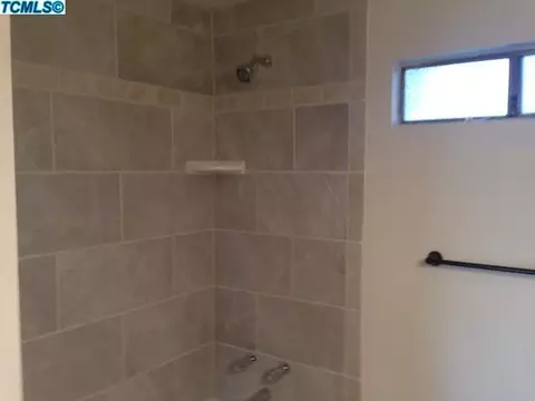 1650 E Levin Ave, Tulare, CA 93274 photo 11