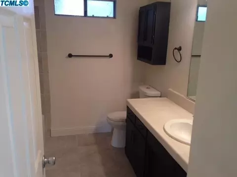 1650 E Levin Ave, Tulare, CA 93274 photo 6