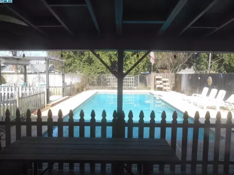 1124 E Feemster Ave, Visalia, CA 93292 photo 14