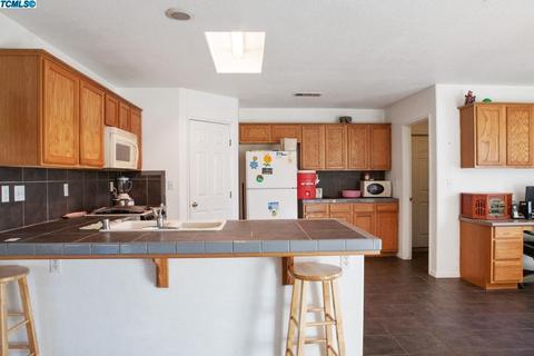 3910 E Harvard Ave, Visalia, CA 93292 photo 10