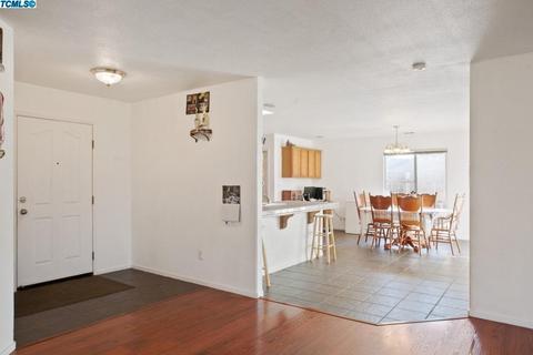 3910 E Harvard Ave, Visalia, CA 93292 photo 8