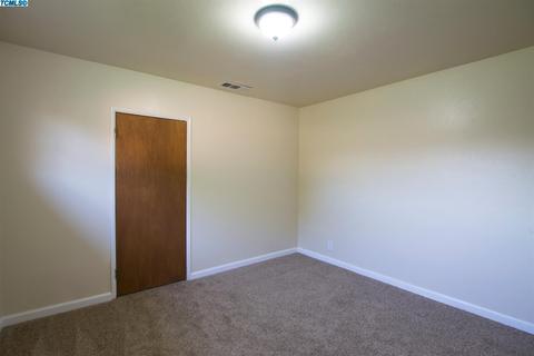 3119 E Stapp Ave, Visalia, CA 93292 photo 19