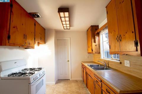 3119 E Stapp Ave, Visalia, CA 93292 photo 4