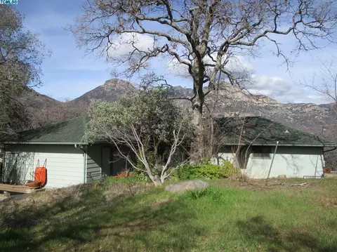 44796 Crest Ln, Three Rivers, CA 93271 photo 1
