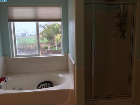 2176 W Hampton Dr, Hanford, CA 93230 photo 26