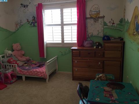 2176 W Hampton Dr, Hanford, CA 93230 photo 13