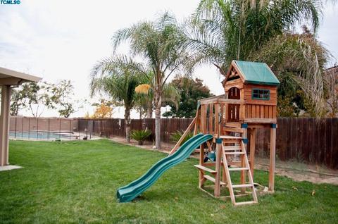 2176 W Hampton Dr, Hanford, CA 93230 photo 31