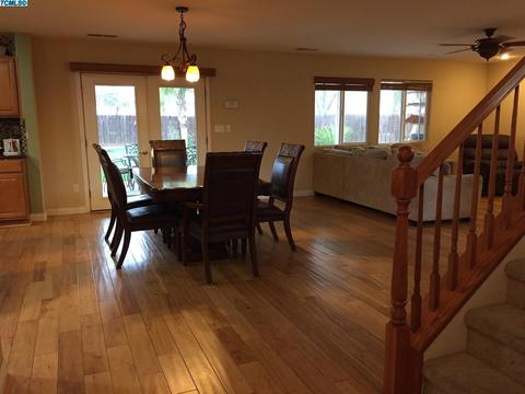 2176 W Hampton Dr, Hanford, CA 93230 photo 7