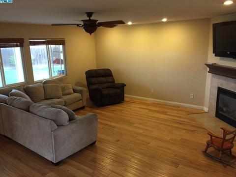 2176 W Hampton Dr, Hanford, CA 93230 photo 19