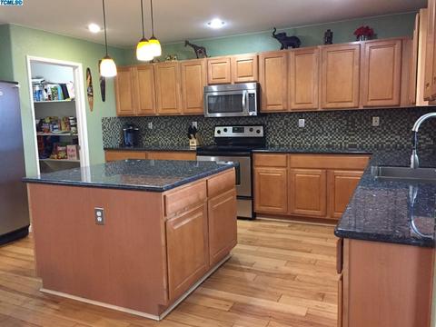 2176 W Hampton Dr, Hanford, CA 93230 photo 15