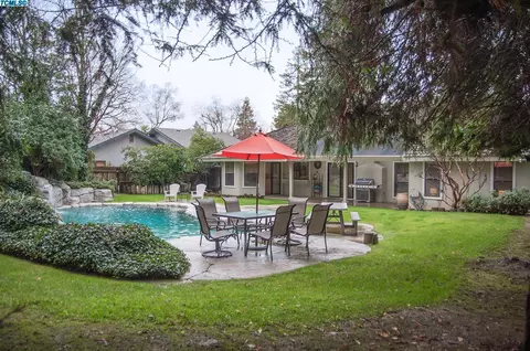 3117 E Grove Ave, Visalia, CA 93292 photo 39