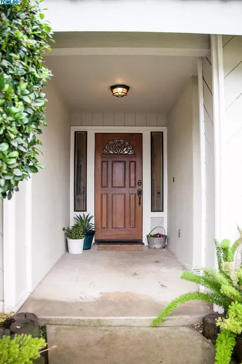 3117 E Grove Ave, Visalia, CA 93292 photo 6