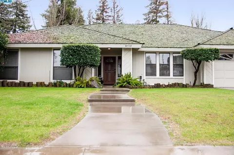 3117 E Grove Ave, Visalia, CA 93292 photo 5