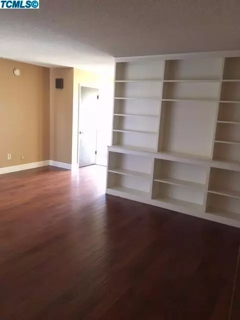 3424 W Iris Ave, Visalia, CA 93277 photo 10