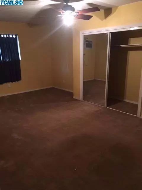 3424 W Iris Ave, Visalia, CA 93277 photo 7