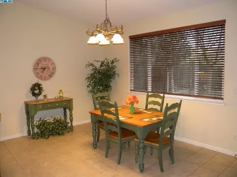 2285 E Duff Ave, Reedley, CA 93654 photo 5