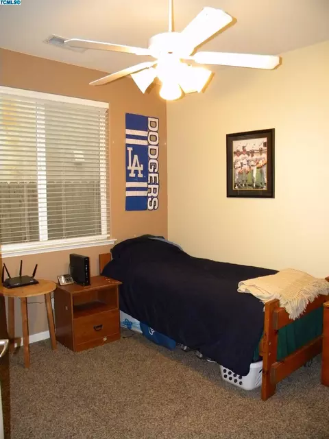 2285 E Duff Ave, Reedley, CA 93654 photo 6