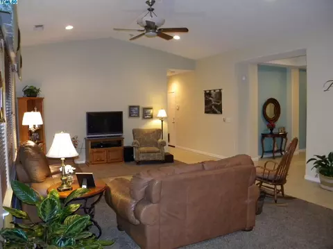 2285 E Duff Ave, Reedley, CA 93654 photo 18