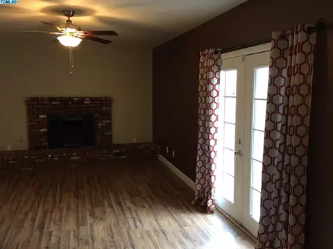 1100 E Feemster Ave, Visalia, CA 93292 photo 9