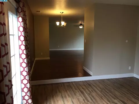 1100 E Feemster Ave, Visalia, CA 93292 photo 13