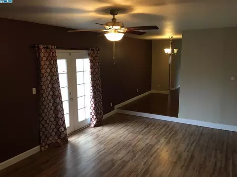1100 E Feemster Ave, Visalia, CA 93292 photo 11
