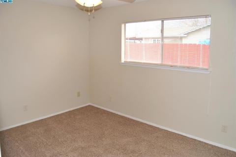 19441 Wallace Rd, Strathmore, CA 93267 photo 4