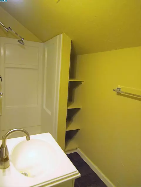 132 N Orange Ave, Exeter, CA 93221 photo 27