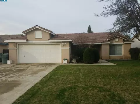 4216 E Paradise Ave, Visalia, CA 93292 photo 1