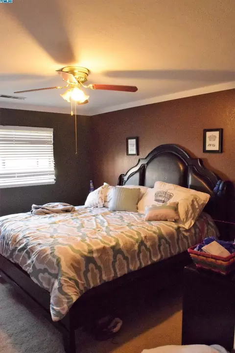 821 Woods Pl, Exeter, CA 93221 photo 9