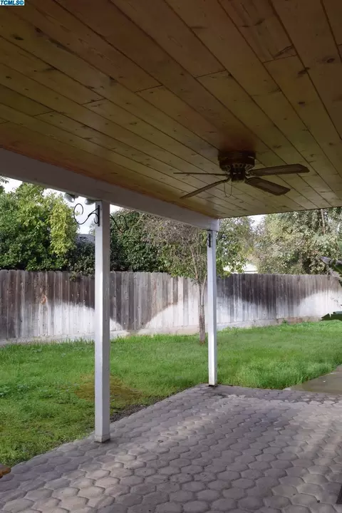 821 Woods Pl, Exeter, CA 93221 photo 13
